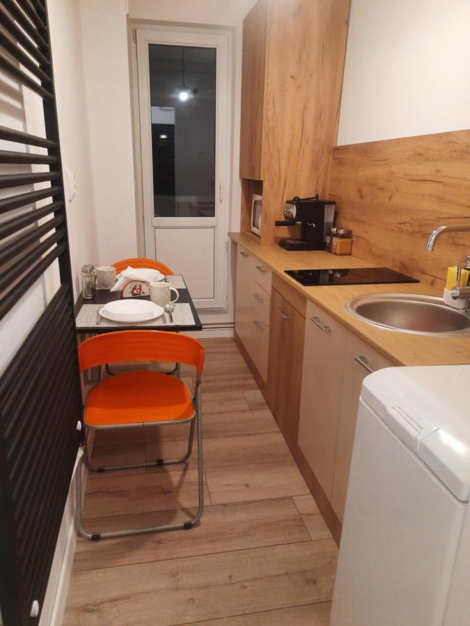 Lyra Apartment Sfântu-Gheorghe Esterno foto