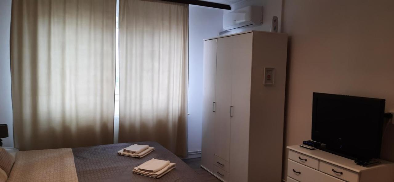 Lyra Apartment Sfântu-Gheorghe Esterno foto