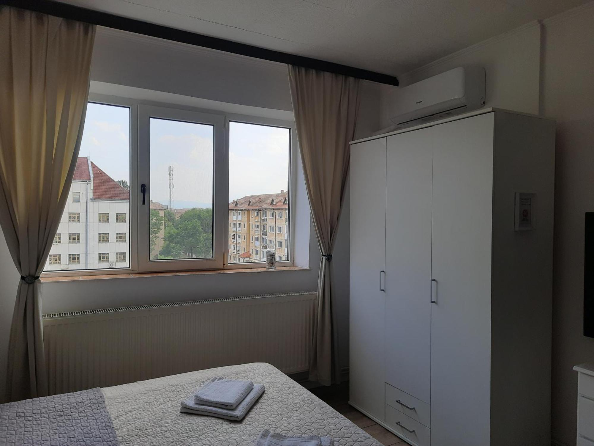 Lyra Apartment Sfântu-Gheorghe Esterno foto